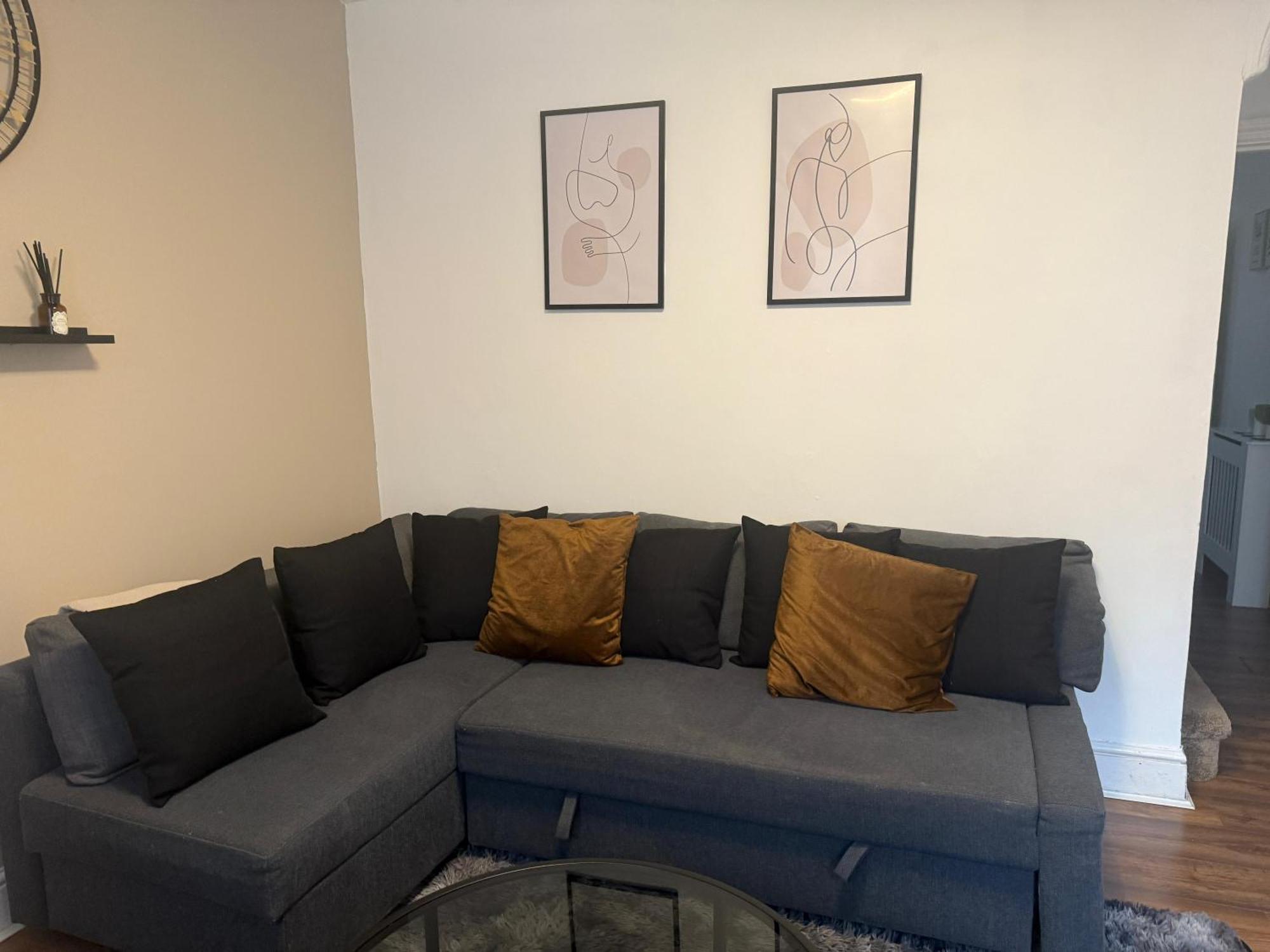 Home Sweet Home In Rg1 With Free Parking Reading Zewnętrze zdjęcie